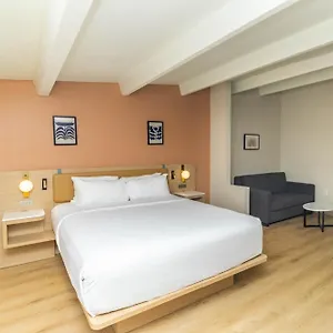 3* Hotel Ramada By Wyndham Orlando South